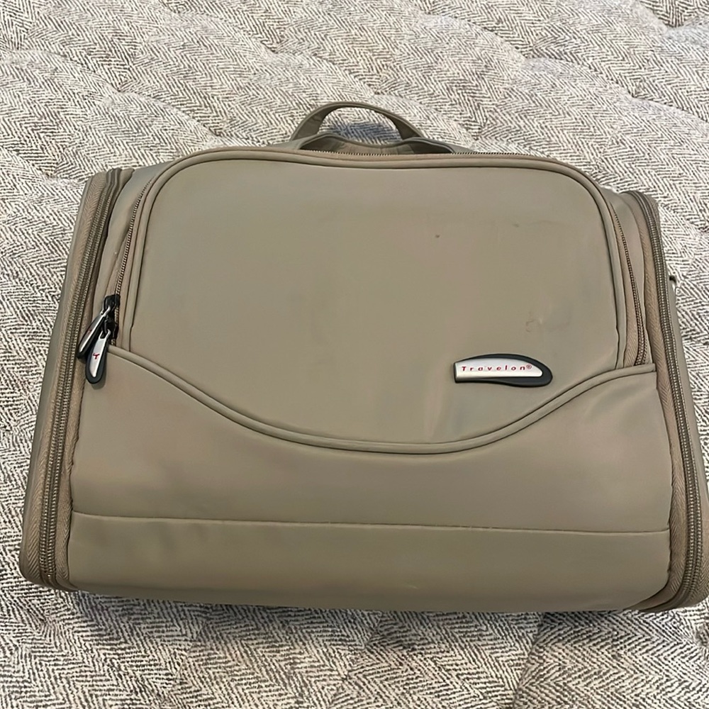 Travelon baby/kids travel bag
